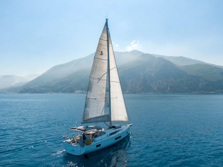 Verhuur Zeilboot in Olbia - Bénéteau Oceanis 46.1