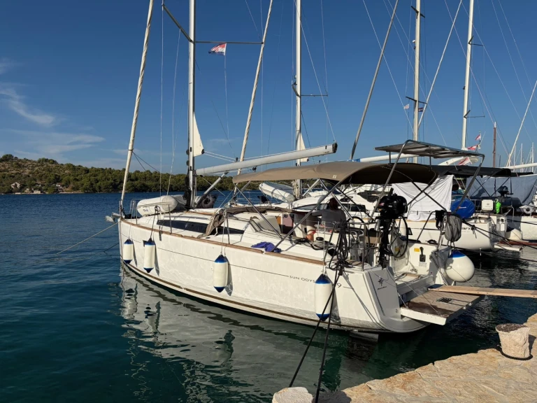 Verhuur Zeilboot in Split - Jeanneau Sun Odyssey 349