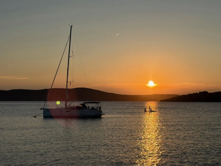 Huur Zeilboot met of zonder schipper Jeanneau in Split