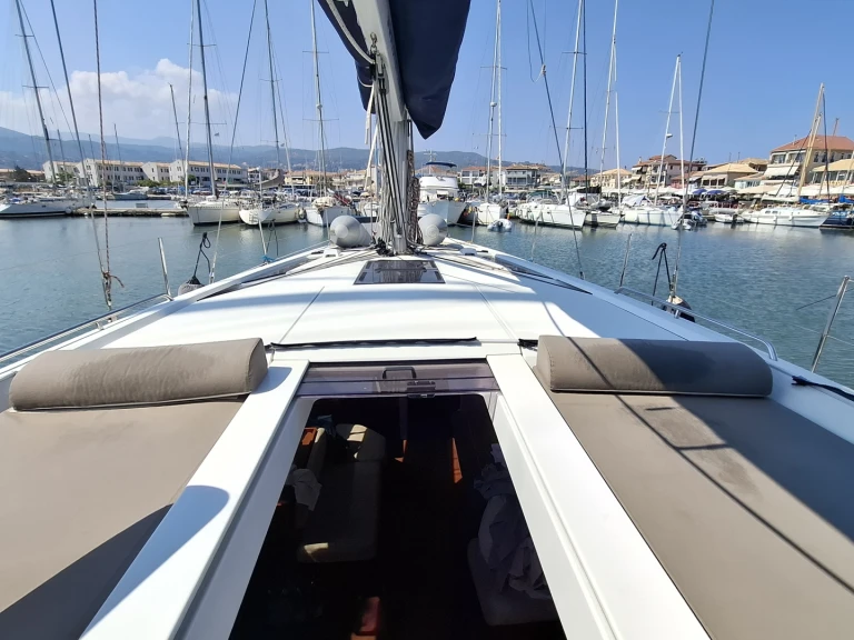 Verhuur Zeilboot in Lefkáda - Bénéteau Beneteau Oceanis 51.1