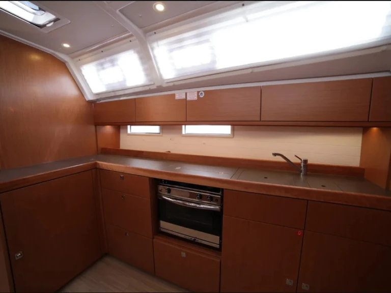 Verhuur Zeilboot Bavaria met vaarbewijs
