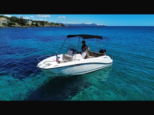 Huur Motorboot met of zonder schipper Quicksilver in Saint-Aygulf