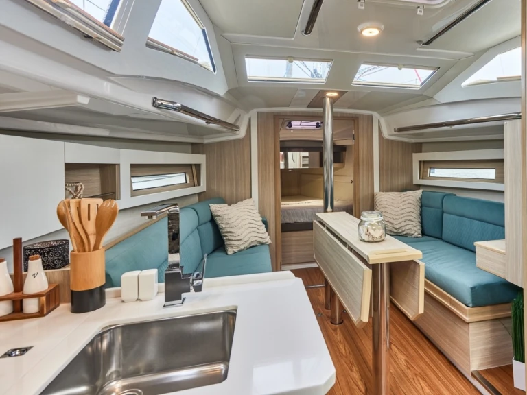 Huur een Northman Maxus 35 in Valencia