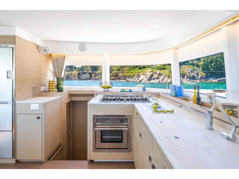 Huur Catamaran met of zonder schipper Lagoon in Sant Antoni de Portmany
