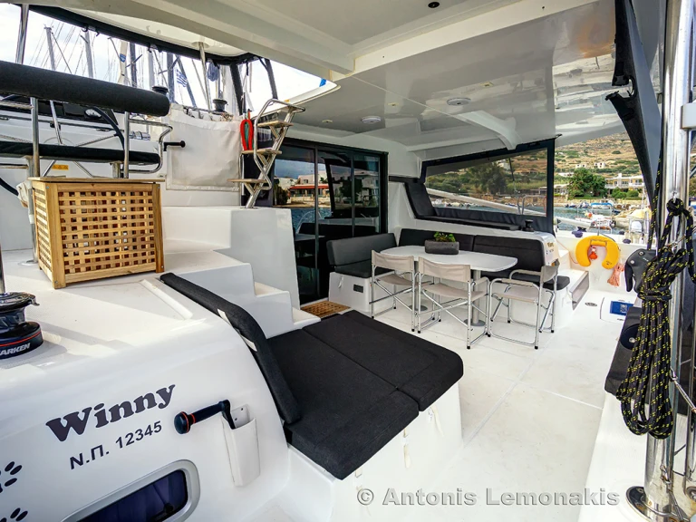 Huur Catamaran met of zonder schipper Lagoon in Ermoúpolis