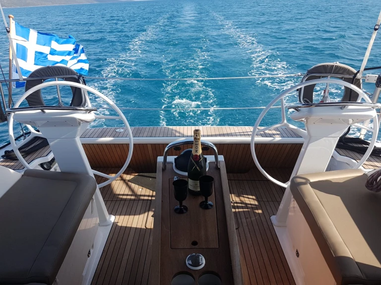 Verhuur Zeilboot in Ligia - Bavaria Cruiser 46
