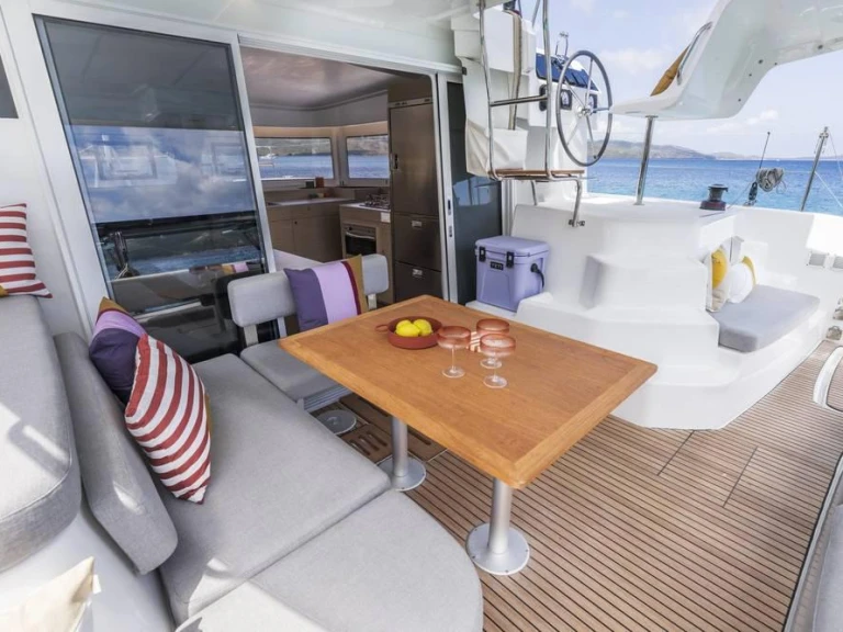 Lagoon Lagoon 38 te huur van particulier of professional in Seget Donji