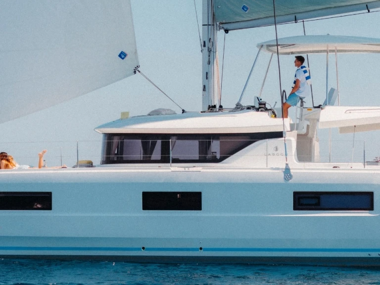 Bootverhuur Lagoon Lagoon 46 Iconic 4 + 2 cab. in Eden Island via SamBoat