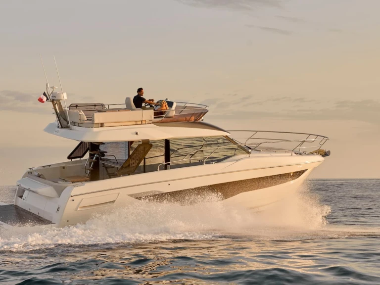 Jachthuur in Seget Donji - Prestige Yachts Prestige F4.3 via SamBoat