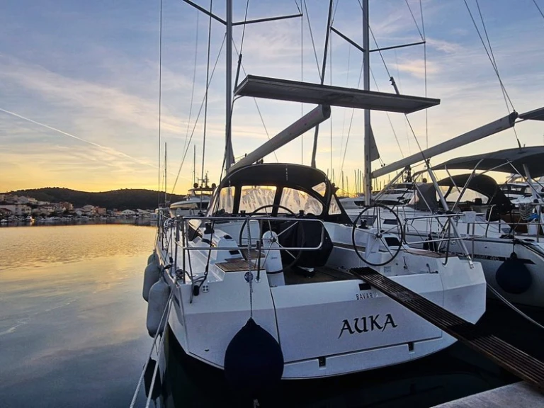 Bootverhuur Bavaria Bavaria C42 in Rogoznica via SamBoat