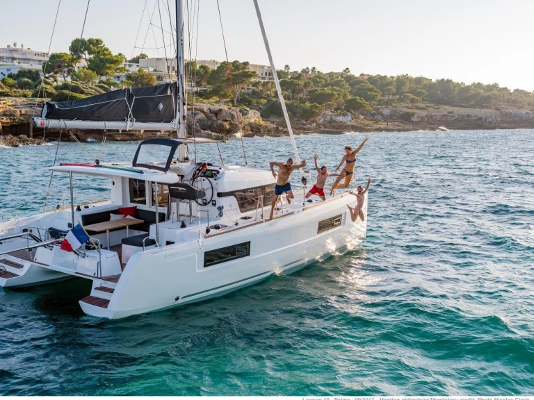 Verhuur Catamaran in Eden Island - Lagoon Lagoon 40