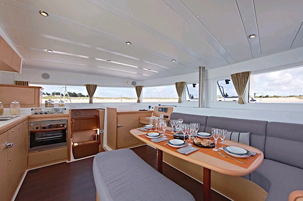 Bootverhuur Seget Donji goedkoop Lagoon 42