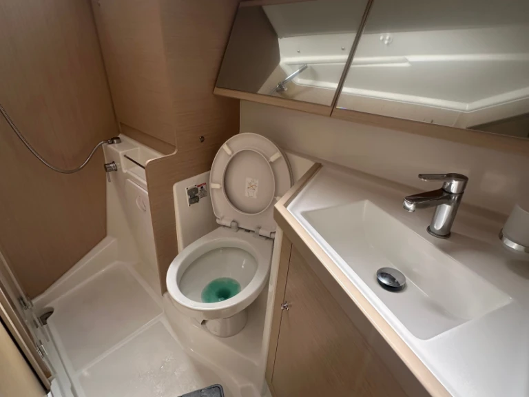 Bootverhuur Álimos goedkoop Oceanis 40.1