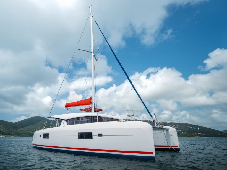 Lagoon Lagoon 42 te huur van particulier of professional in Ribishi