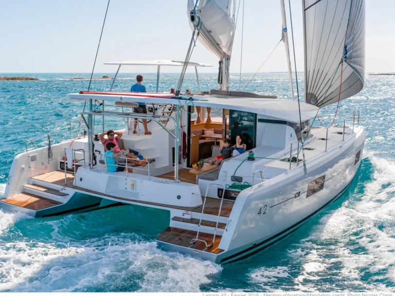 Catamaran te huur in Le Marin voor de beste prijs