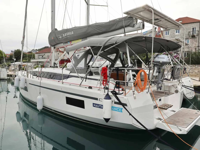 Bavaria Bavaria C42 te huur van particulier of professional in Zadar