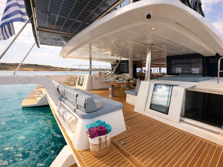 Bootverhuur Lagoon ROYAL DESTINY in Athene via SamBoat