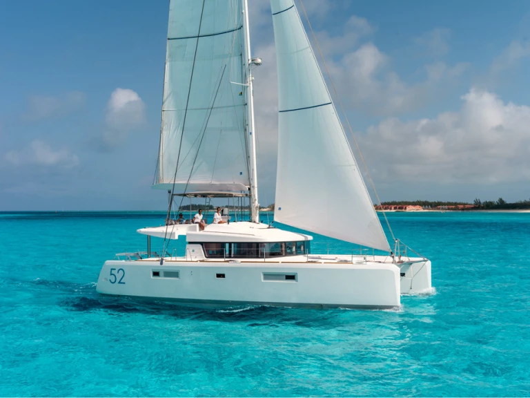 Verhuur Catamaran in Álimos - Lagoon Lagoon 52 F