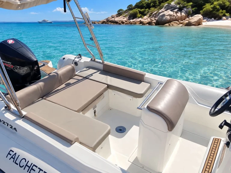 Verhuur RIB in Gapeau - Grand Boats Golden Line G650LF