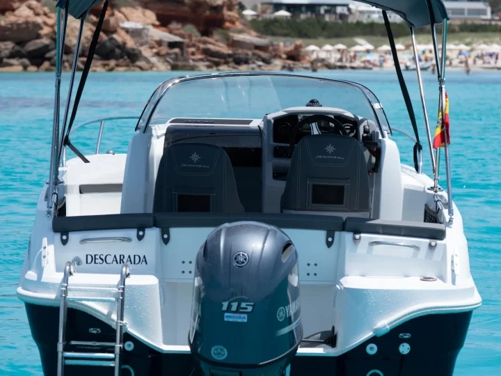 Verhuur Motorboot Jeanneau met vaarbewijs