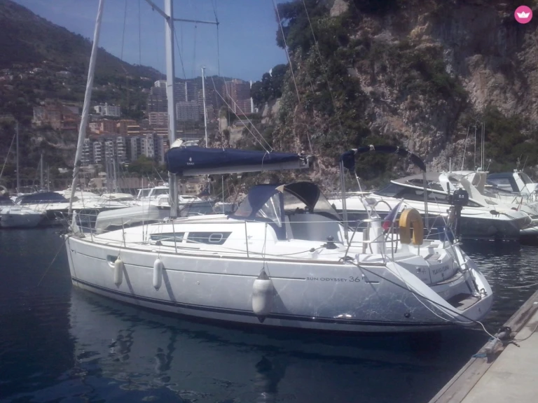 Huur een Jeanneau Sun Odyssey 36i in Saint-Mandrier-sur-Mer