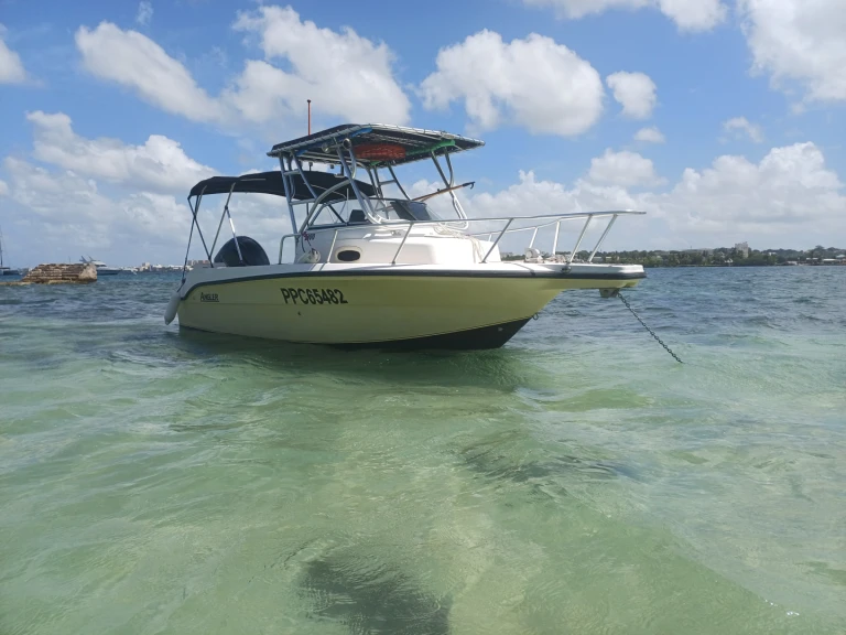 Huur een Angler 2100 WA in Le Gosier