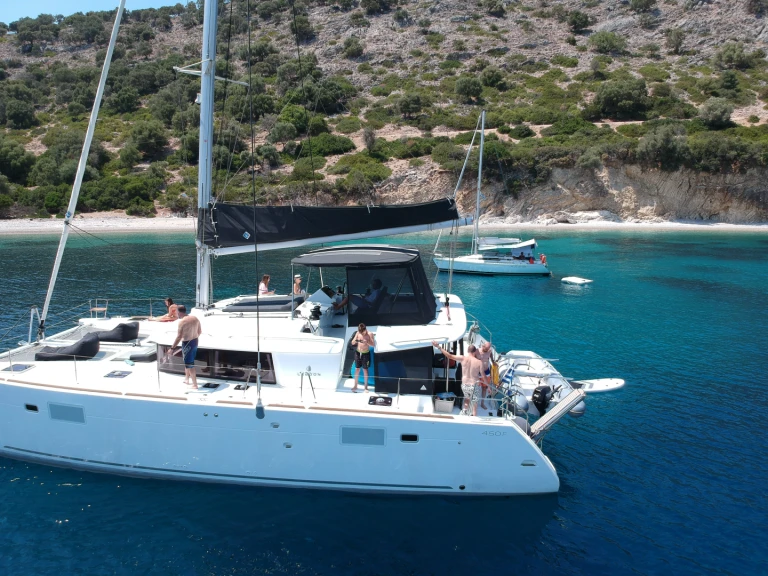 Verhuur Catamaran in Lefkáda - Lagoon Lagoon 450 F