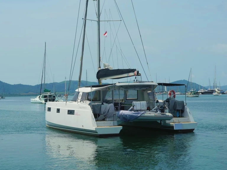 Catamaran te huur in Mai Khao voor de beste prijs