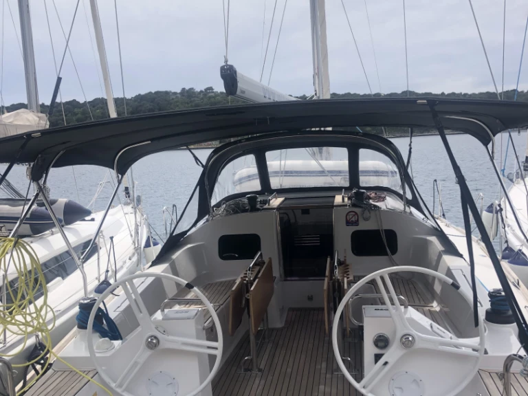 Huur Zeilboot met of zonder schipper Elan in Punat