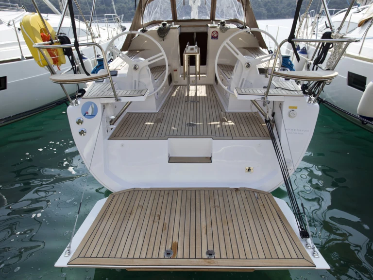 Huur Zeilboot met of zonder schipper Elan in Punat