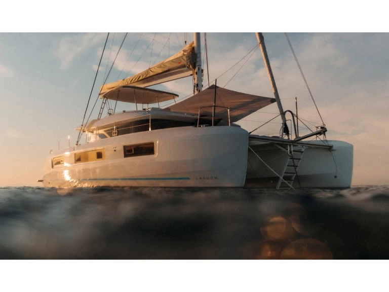 Jachthuur in Split - Lagoon LAGOON 51 ICONIC via SamBoat
