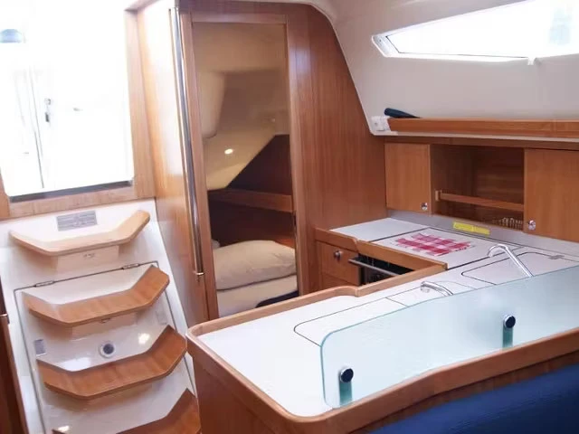 Verhuur Zeilboot Elan met vaarbewijs