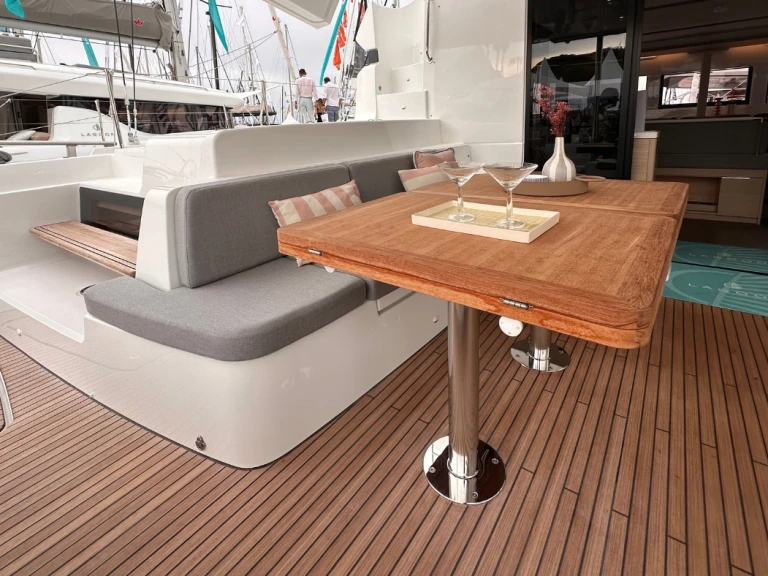 Bootverhuur Split goedkoop LAGOON 51 ICONIC