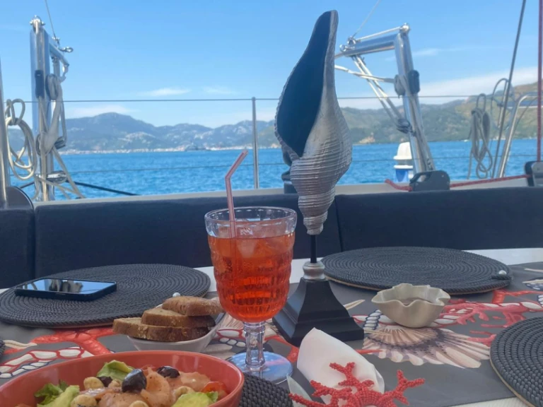 Catamaran te huur in Adaköy voor de beste prijs