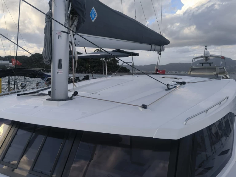 Bootverhuur Fountaine Pajot Isla 40 in Göcek via SamBoat