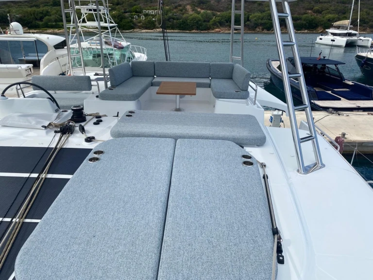 Lagoon Lagoon 47 te huur van particulier of professional in Cugnana Verde