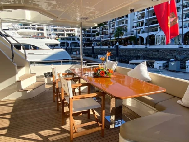 Bootverhuur Azimut Azimut 85 in Marina Vallarta via SamBoat