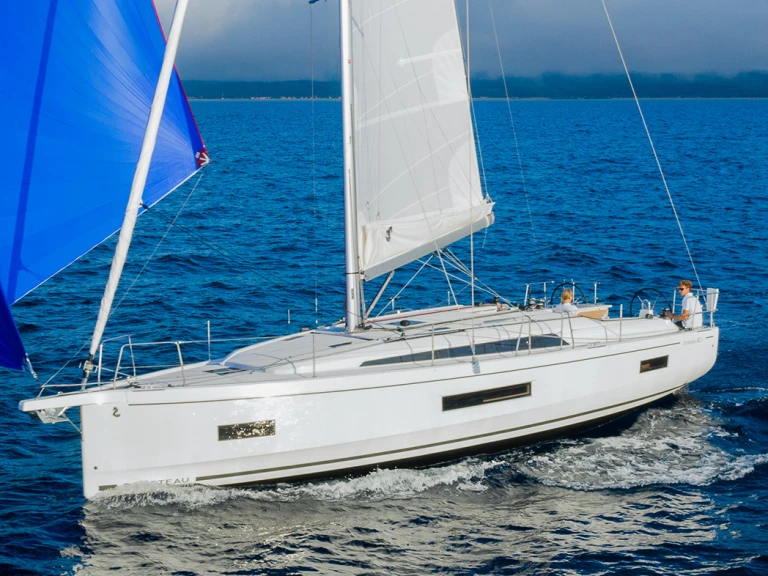 Bootverhuur Bénéteau Oceanis 40.1 in Néa Péramos via SamBoat