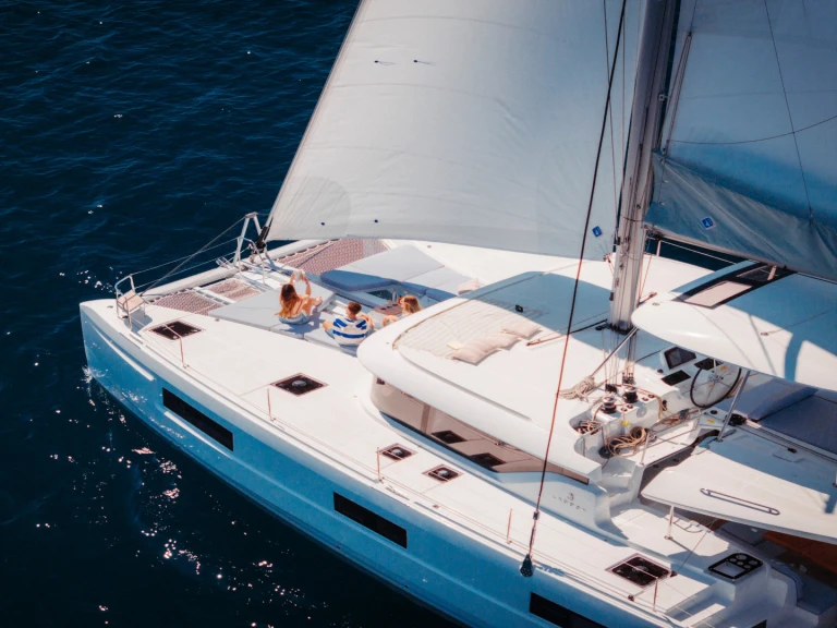 Verhuur Catamaran in Plataniás - Lagoon Lagoon 46 Owner's Version (LUXURY Equipped, SKIPPERED only)