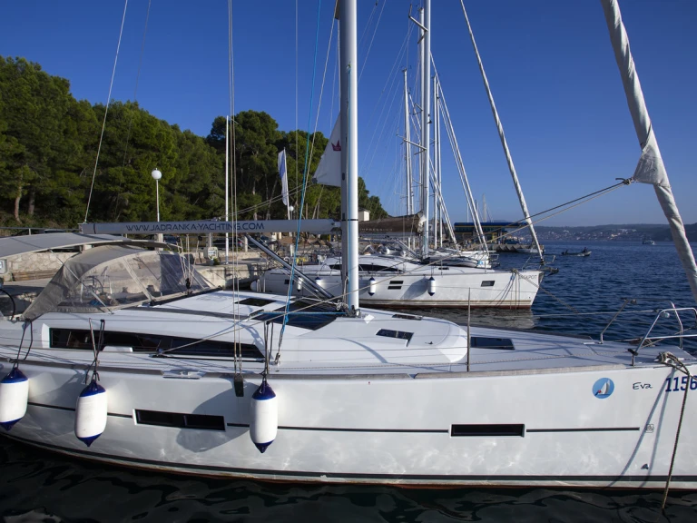 Huur Zeilboot met of zonder schipper Dufour in Punat