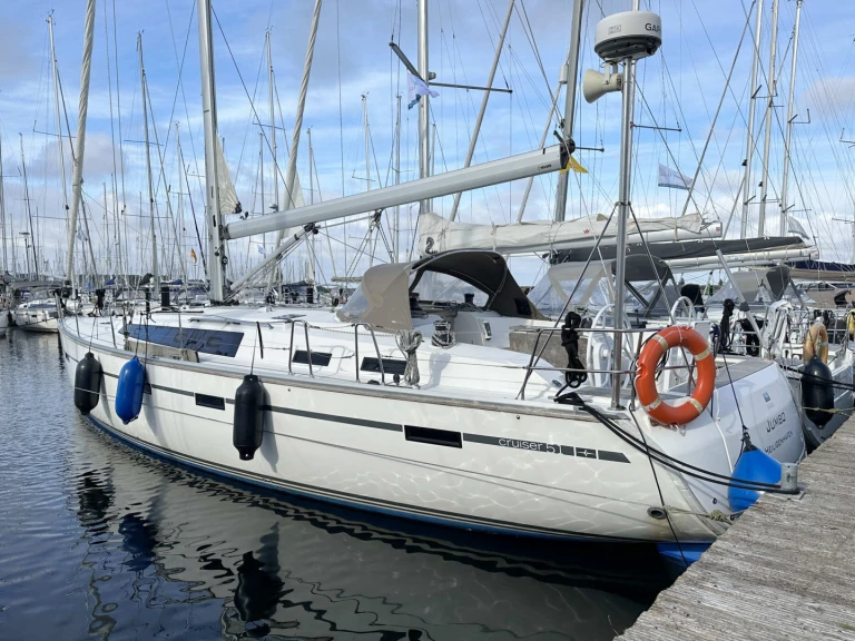 Verhuur Zeilboot Bavaria met vaarbewijs