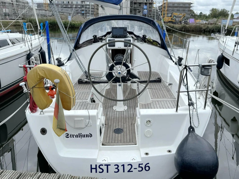 Huur een Hanse Hanse 315 in Barth