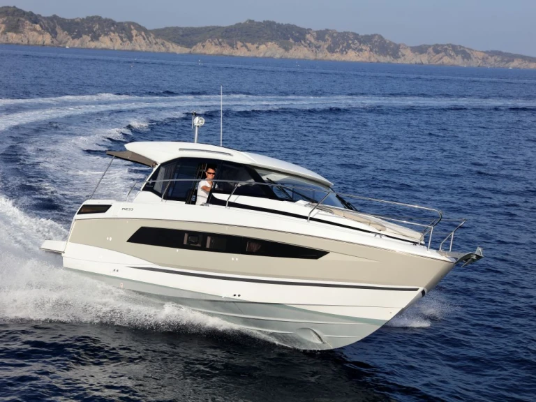 Huur Motorboot met of zonder schipper Jeanneau in Barth