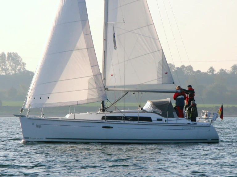 Verhuur Zeilboot Bénéteau met vaarbewijs