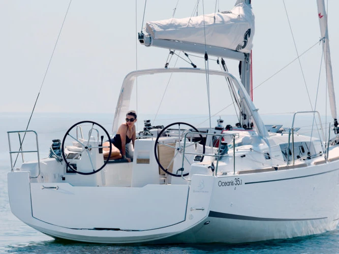 Bootverhuur Bénéteau Oceanis 35.1 in Heiligenhafen via SamBoat