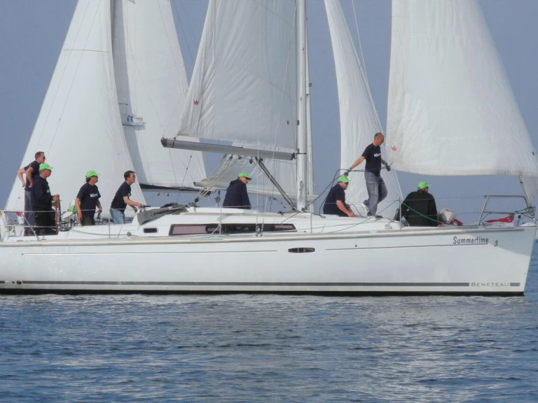 Bénéteau Oceanis 37 te huur van particulier of professional in Heiligenhafen