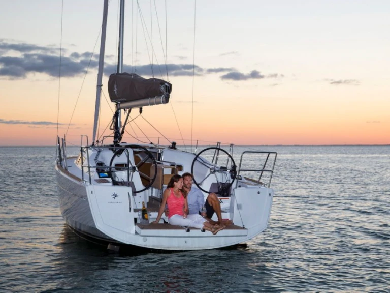 Huur een Jeanneau Sun Odyssey 349 in Flensburg