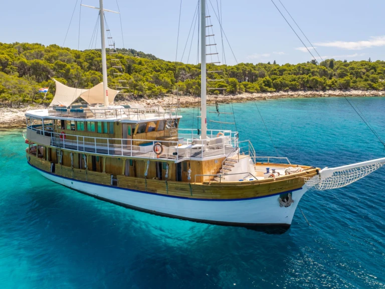 Bootverhuur Custom NOVI DAN in Trogir via SamBoat