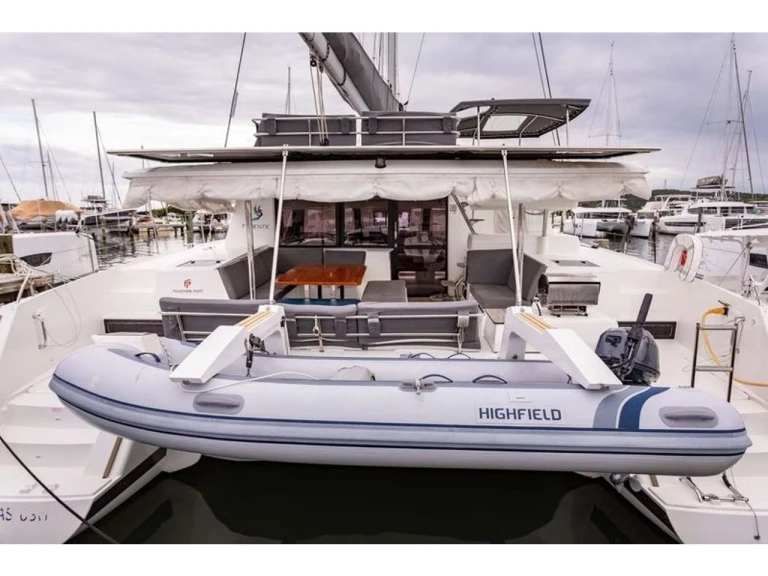 Huur een Fountaine Pajot Saba 50 in Saint George's