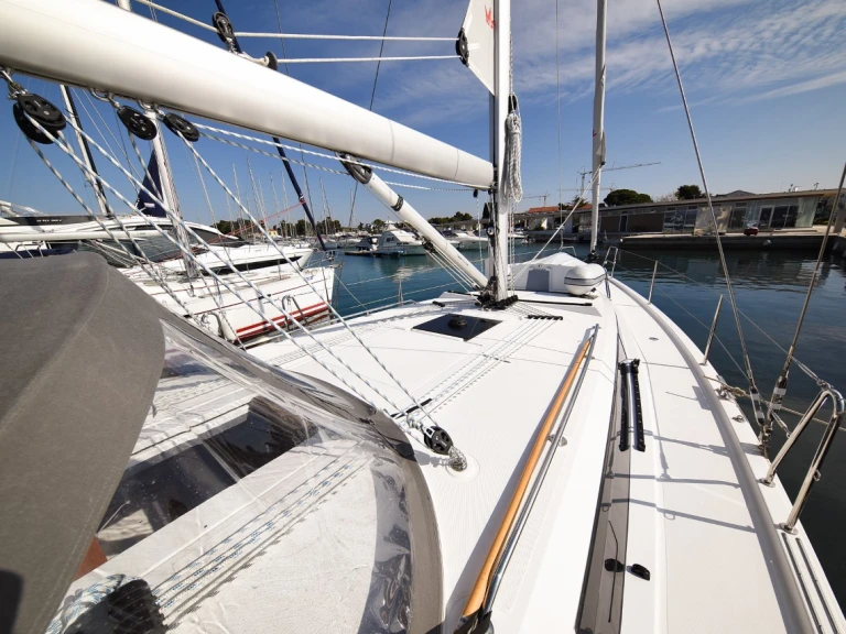 Bootverhuur Bavaria Bavaria C42 in Zadar via SamBoat
